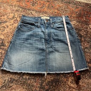 Madewell mini skirt size 24